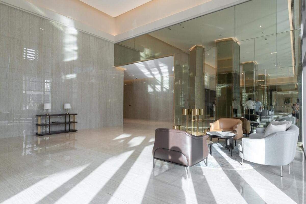 Cool 4-Bedroom Apartment With Burj Views At Bellevue Tower In Downtown ดูไบ ภายนอก รูปภาพ